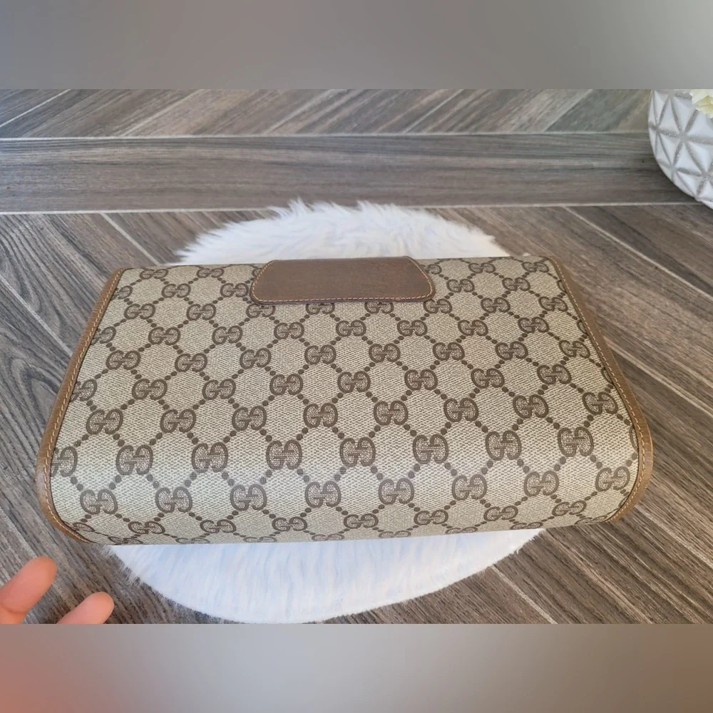 Vintage GUCCI Clutch - Picture 5 of 16